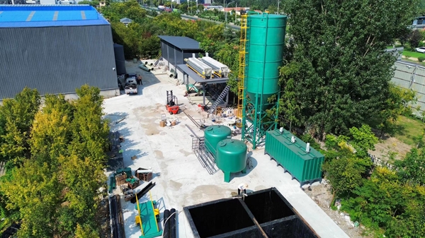 临沂酸洗污水设备安装调试现场